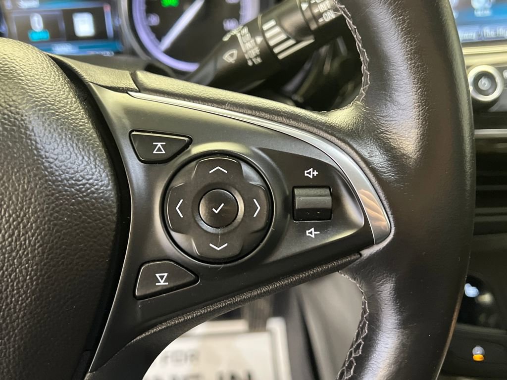 Used 2020 Buick Envision Essence image 23