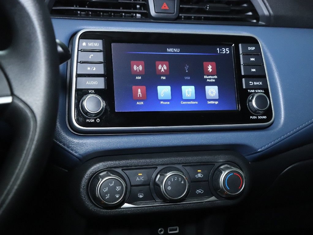 Used 2025 Nissan Versa SV FWD image 26