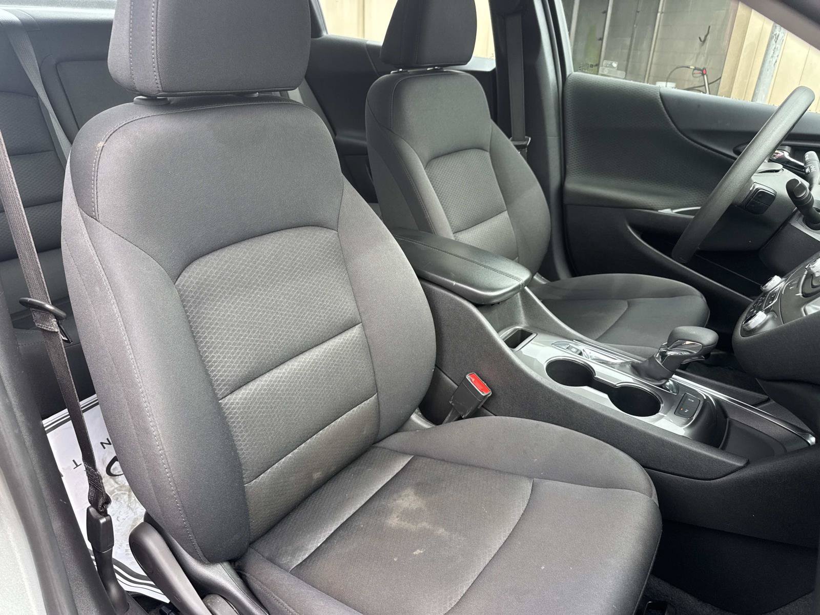 Used 2025 Chevrolet Malibu LT FWD image 12