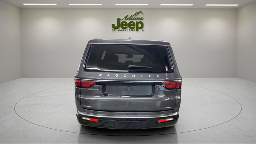 Used 2022 Jeep Wagoneer Series III AWD/4WD image 4