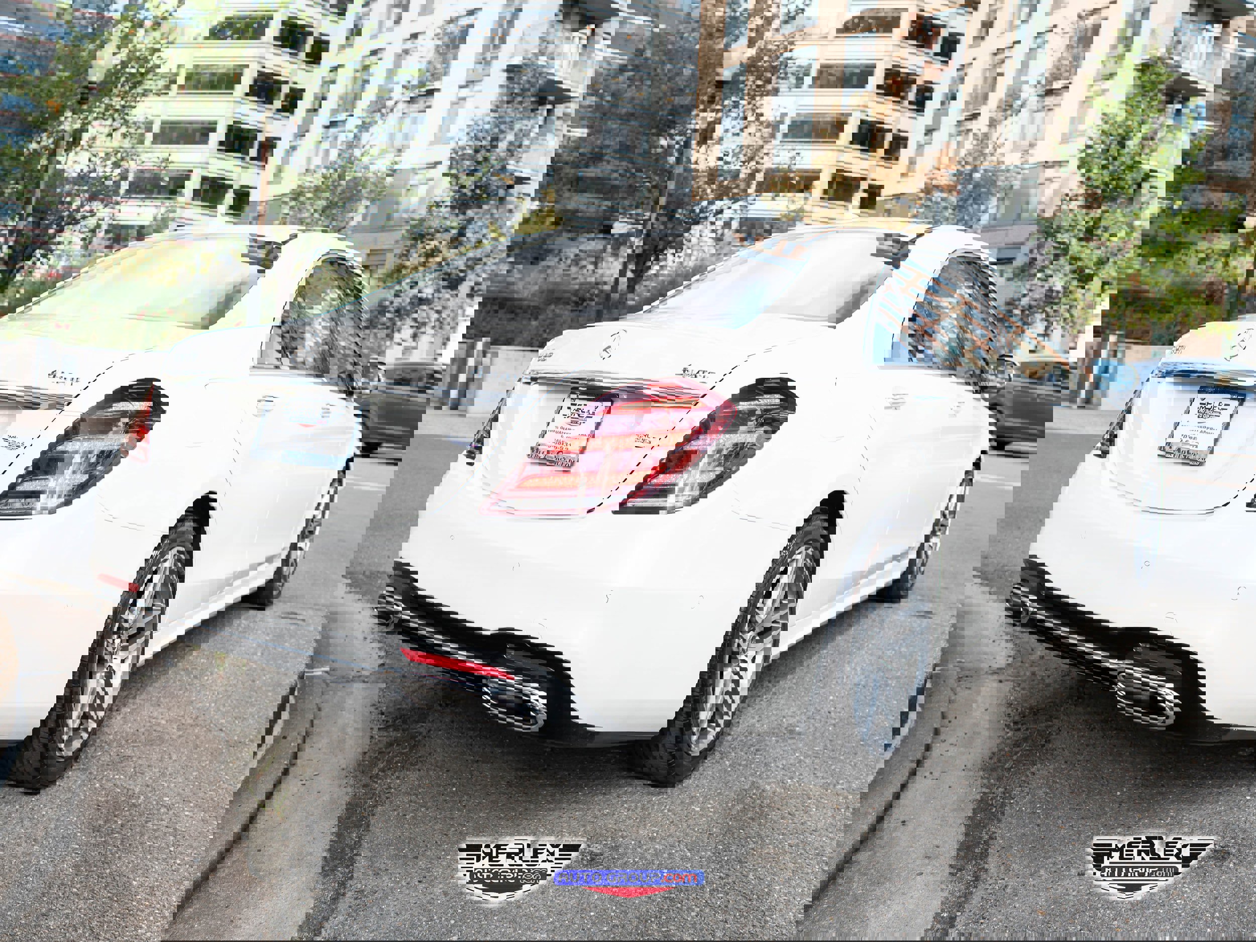 Used 2018 Mercedes-Benz S 560 4MATIC Sedan w/ AMG Line Exterior image 7