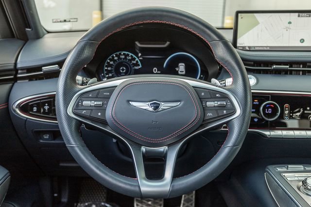 Used 2023 Genesis GV70 2.5T w/ Sport Prestige Package image 9