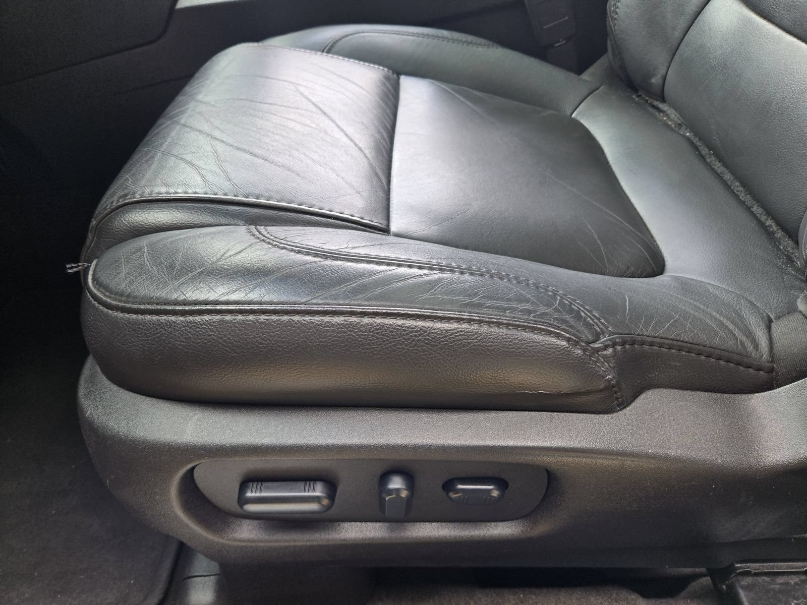 Used 2015 Ford Explorer Limited FWD image 22