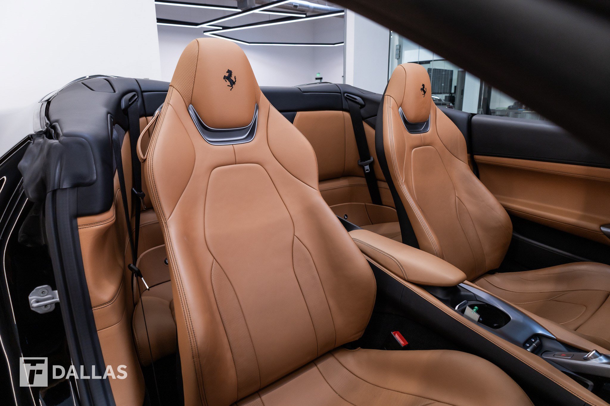 Used 2023 Ferrari Portofino M RWD image 39