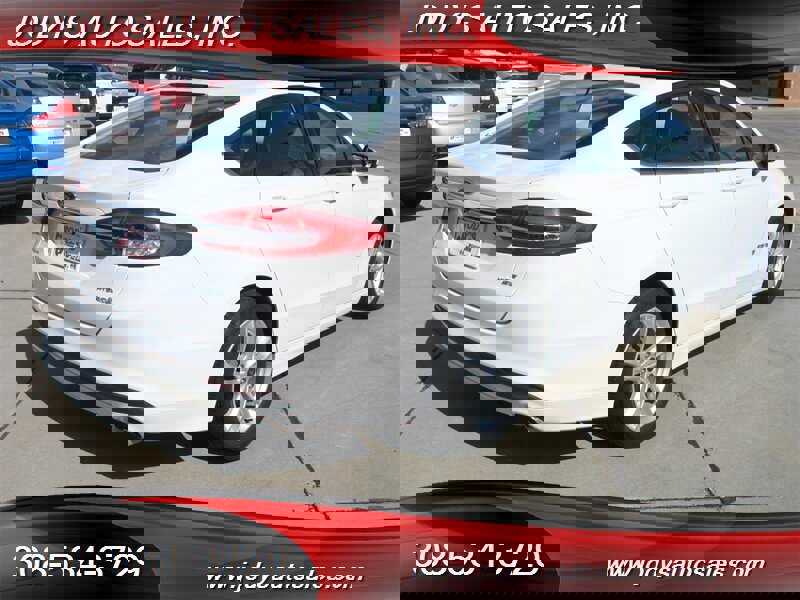 Used 2018 Ford Fusion SE FWD image 31