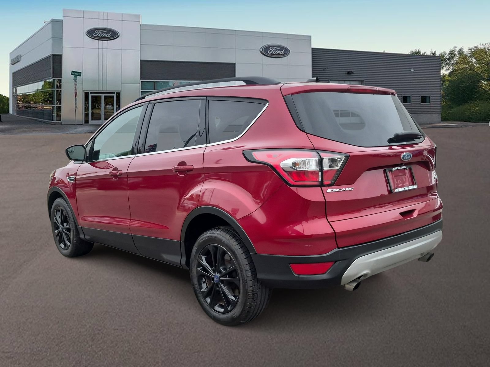Used 2018 Ford Escape SE FWD image 7