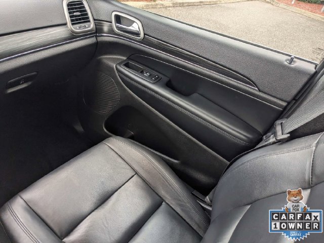 Used 2020 Jeep Grand Cherokee Limited AWD/4WD image 24