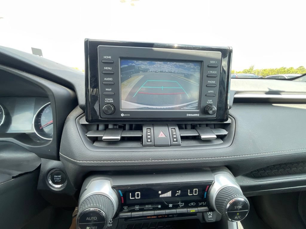 Used 2020 Toyota RAV4 XLE Premium FWD image 17