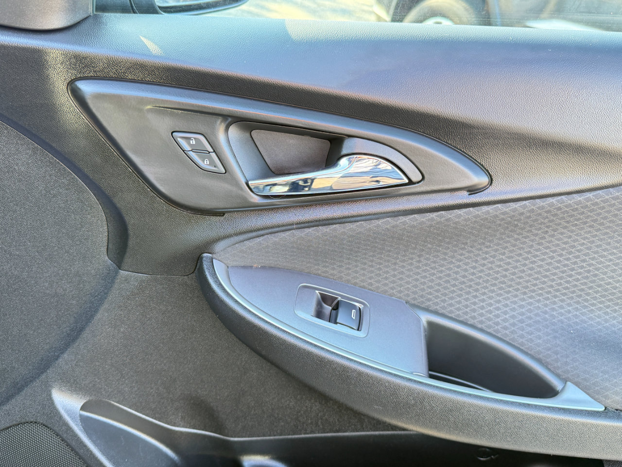 Used 2023 Chevrolet Malibu LT image 46