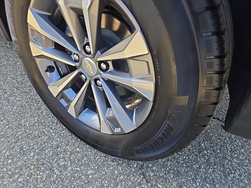 Used 2025 Chevrolet Equinox LT image 13