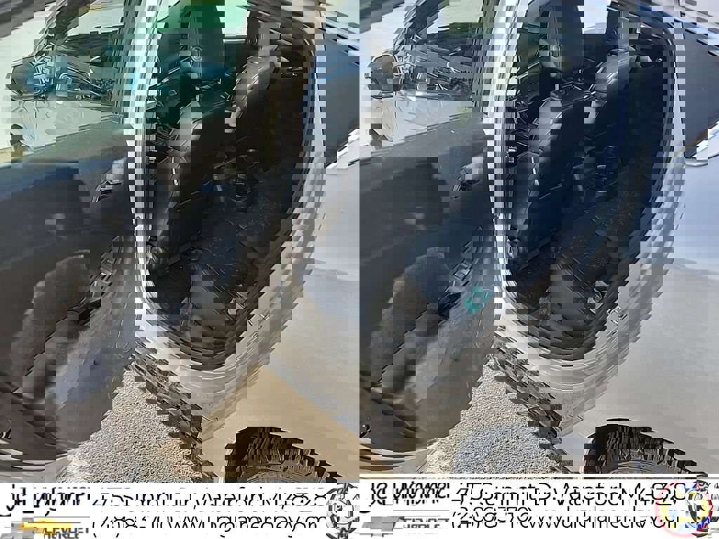 Used 2018 Chevrolet Volt Premier w/ Driver Confidence Package image 13