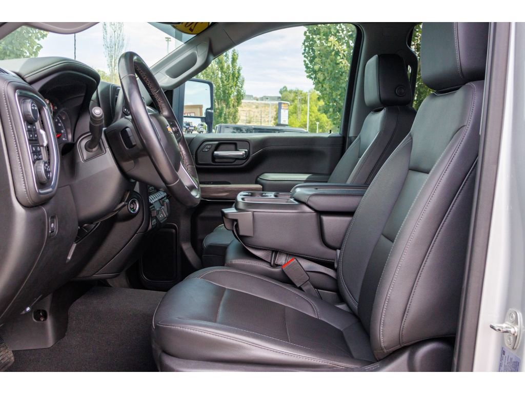 Used 2021 Chevrolet Silverado 2500 LTZ w/ Gooseneck/5TH Wheel Package AWD/4WD image 16