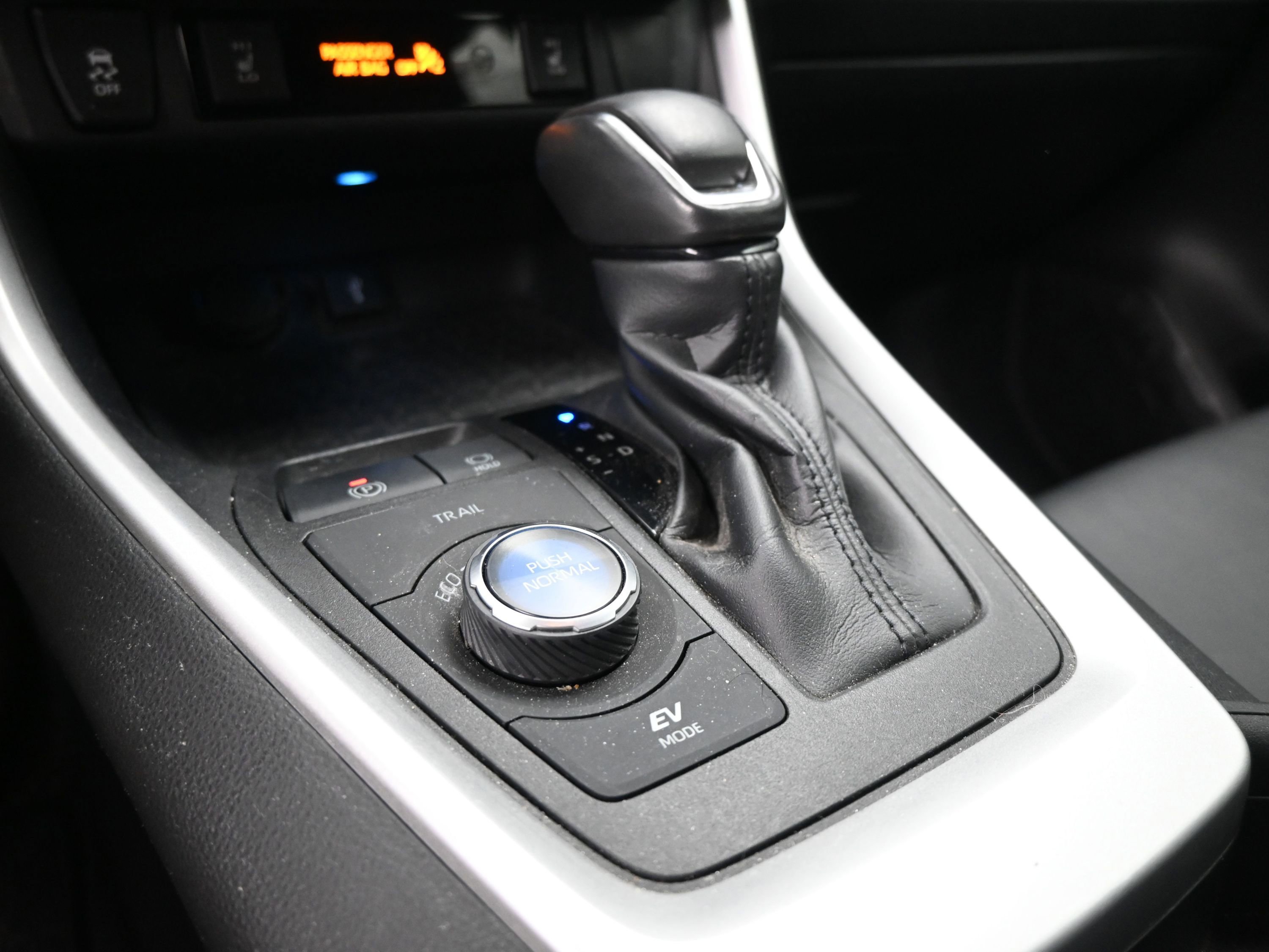 Used 2021 Toyota RAV4 XSE image 15