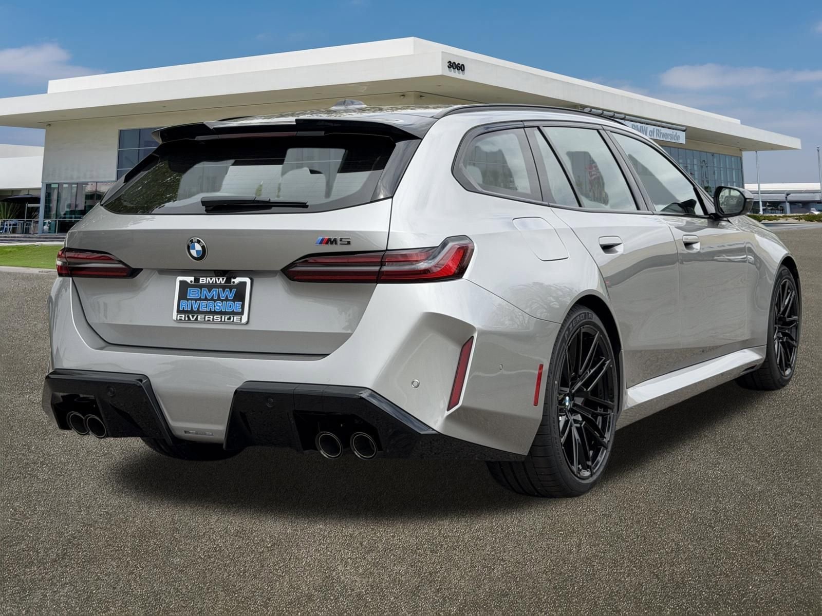 New 2026 BMW M5 Touring AWD/4WD image 10