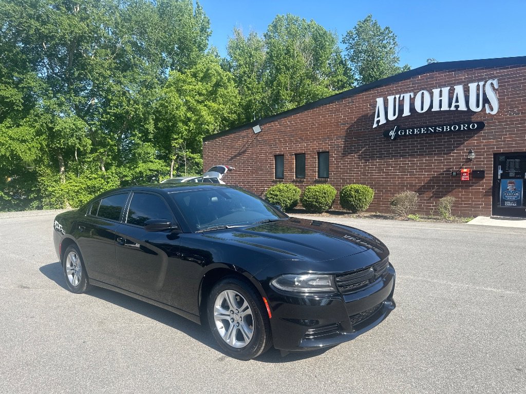 Used 2021 Dodge Charger SXT w/ Leather Interior Group RWD image 1