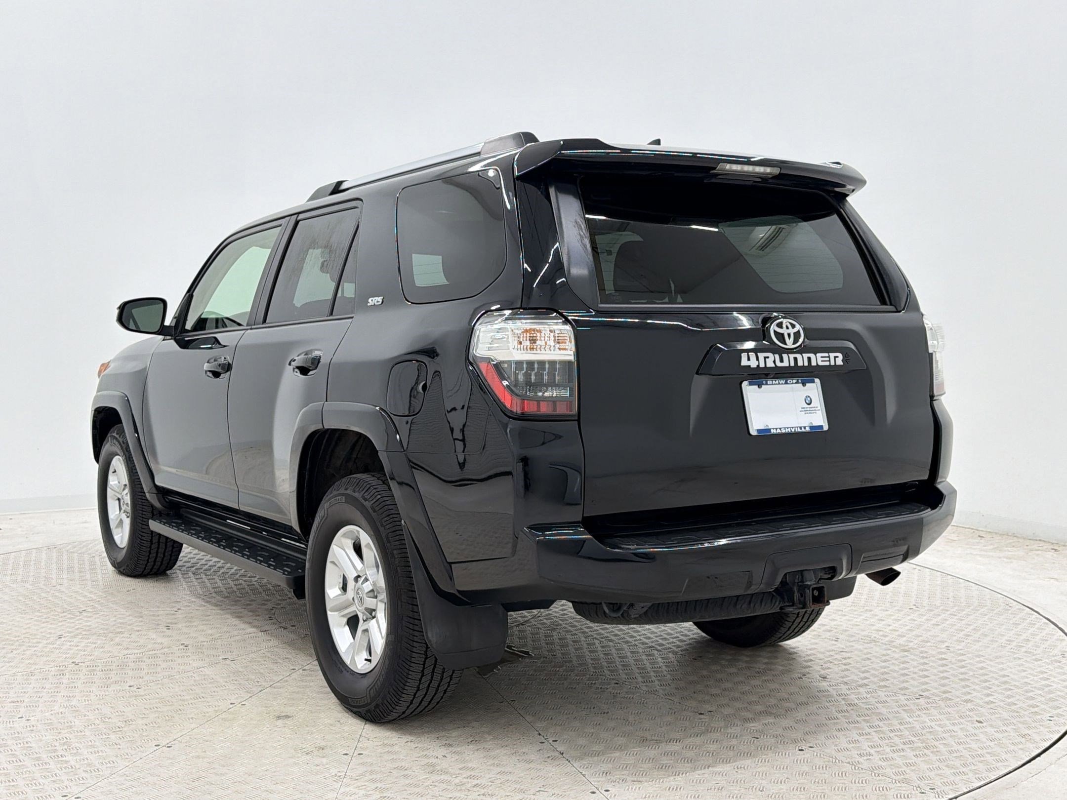 Used 2022 Toyota 4Runner SR5 AWD/4WD image 3