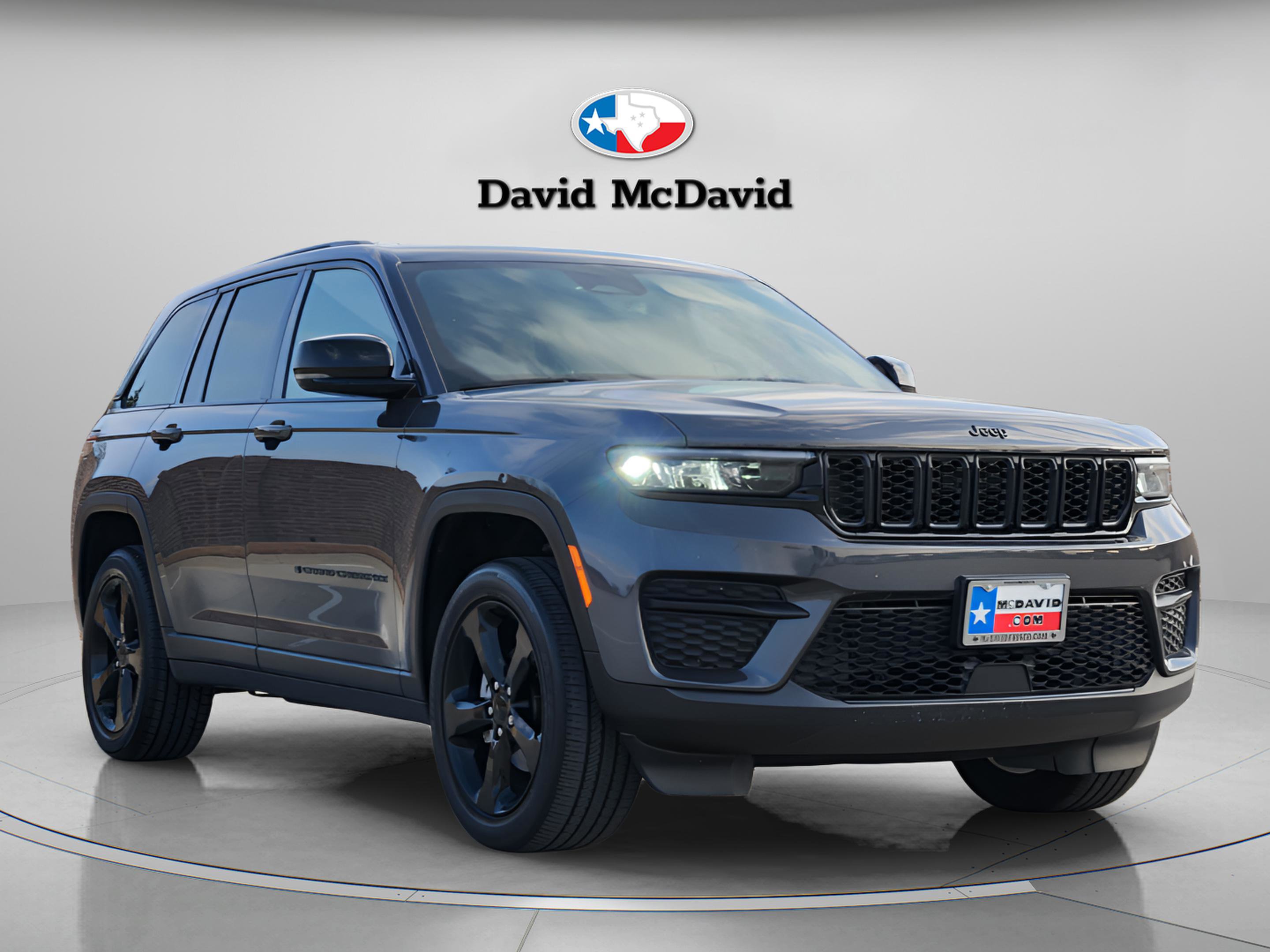 Used 2022 Jeep Grand Cherokee Altitude image 7