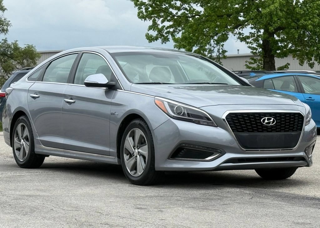 Used 2016 Hyundai Sonata Limited FWD image 8
