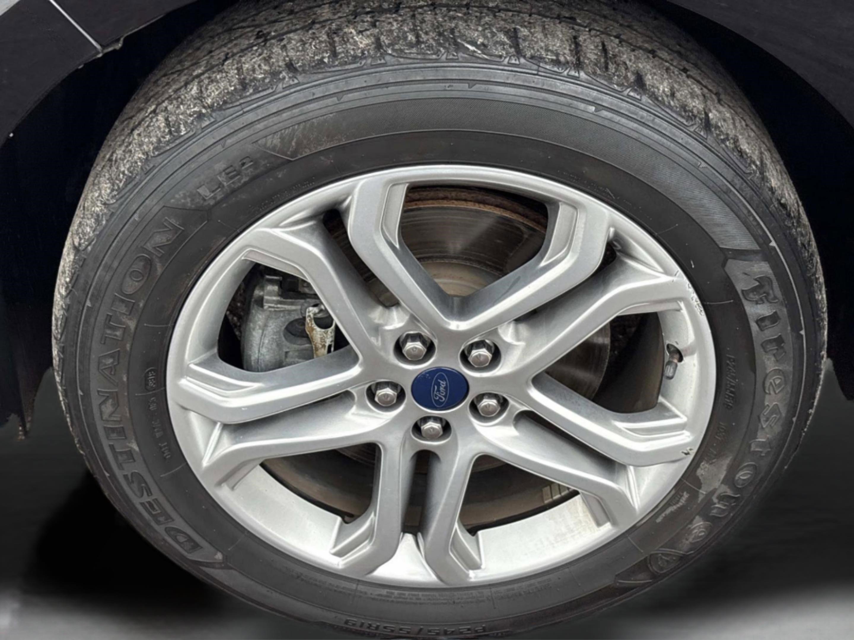 Used 2018 Ford Edge Titanium w/ Equipment Group 301A image 10