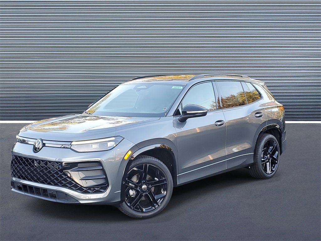 New 2026 Volkswagen Tiguan SE R-Line image 1