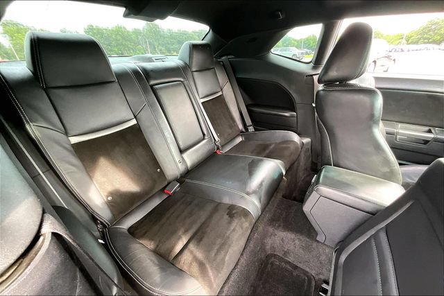 Used 2014 Dodge Challenger R/T RWD image 24