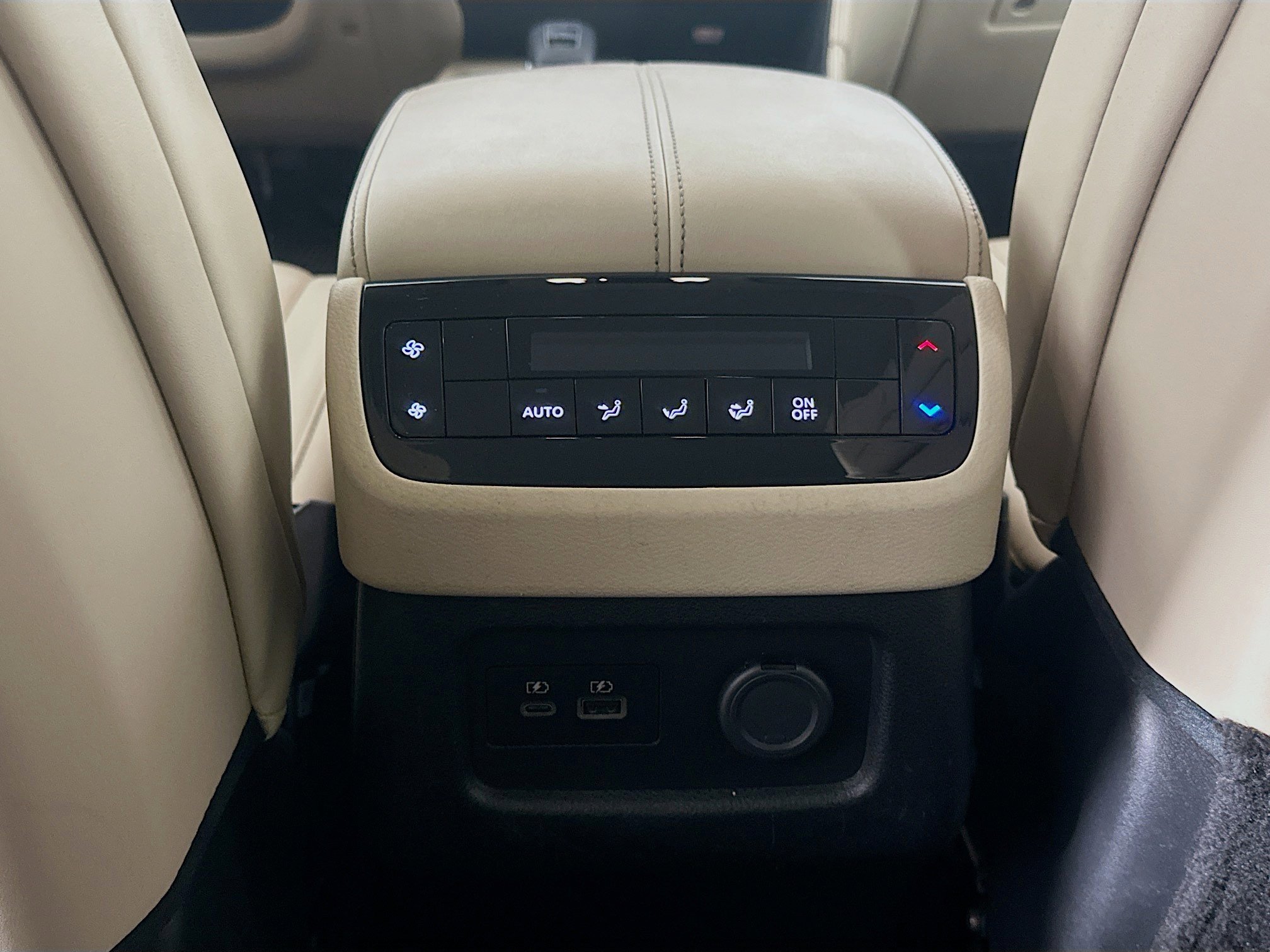 Used 2023 INFINITI QX60 Luxe w/ Cargo Package AWD/4WD image 29