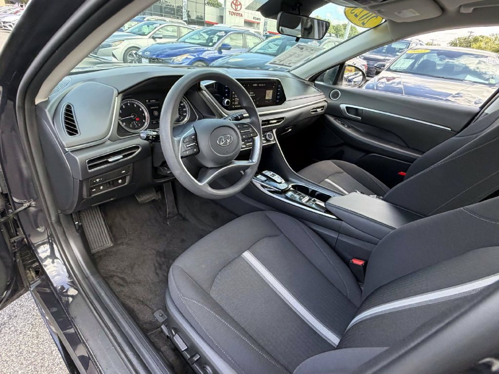 Certified 2023 Hyundai Sonata SEL w/ Cargo Package FWD image 10