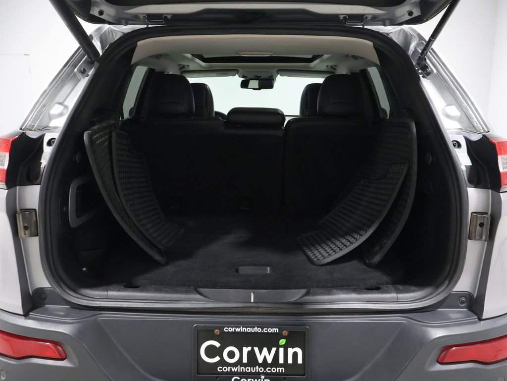 Used 2015 Jeep Cherokee Trailhawk w/ Comfort/Convenience Group image 22