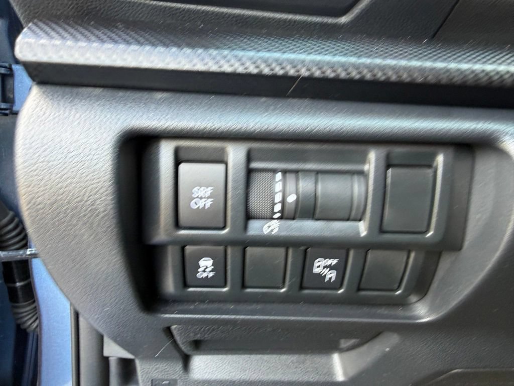 Used 2018 Subaru Crosstrek 2.0i Premium w/ Eyesight System AWD/4WD image 25