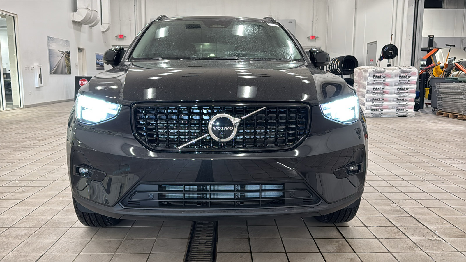 New 2026 Volvo XC40 B5 Ultra w/ Climate Package AWD/4WD image 10