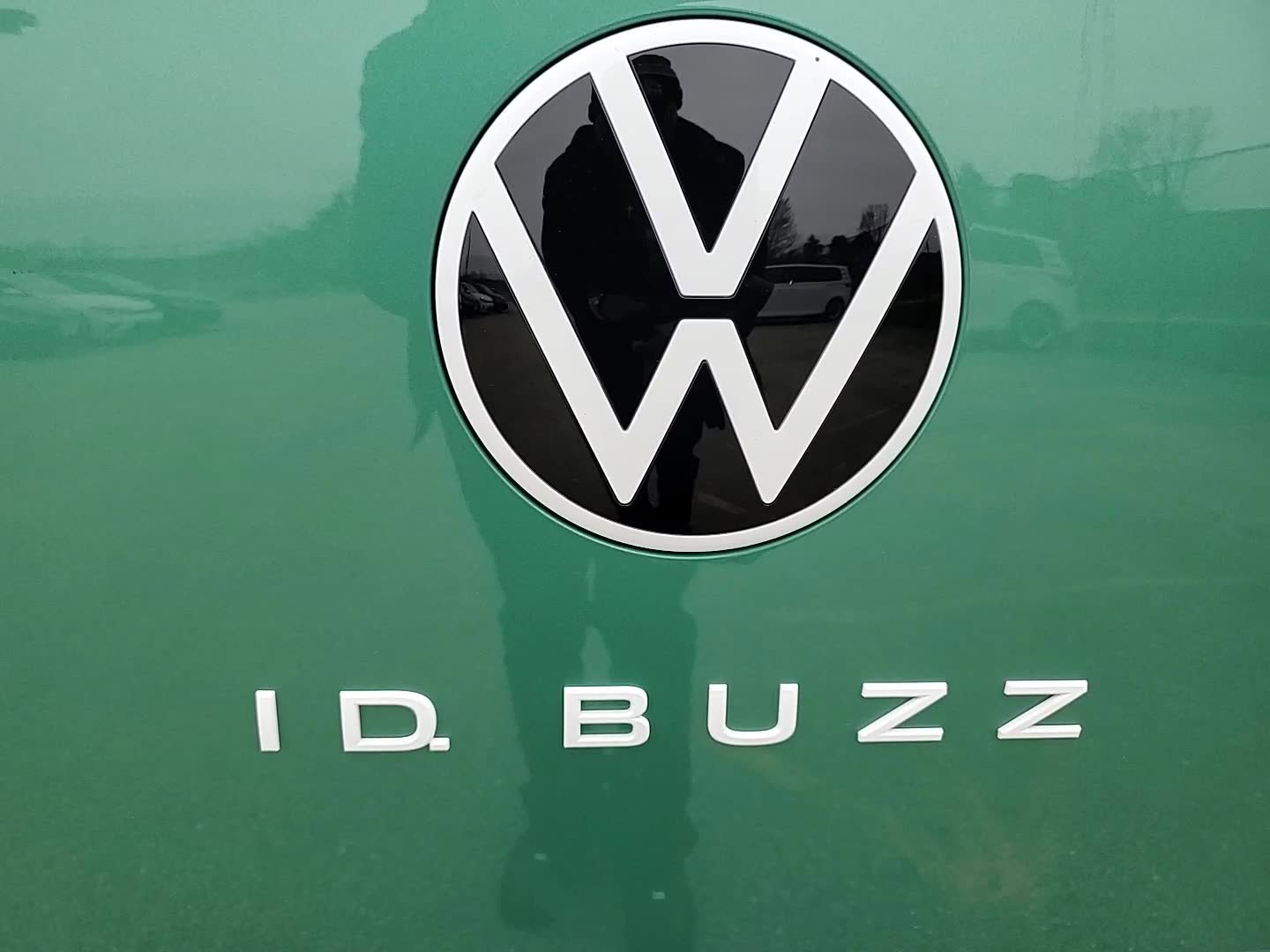 New 2025 Volkswagen ID. Buzz 1st Edition image 5