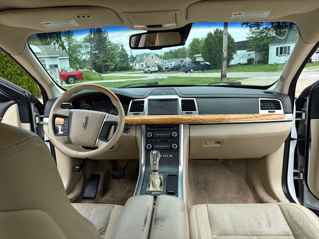 Used 2011 Lincoln MKS AWD w/ 201A Rapid Spec Order Code image 9