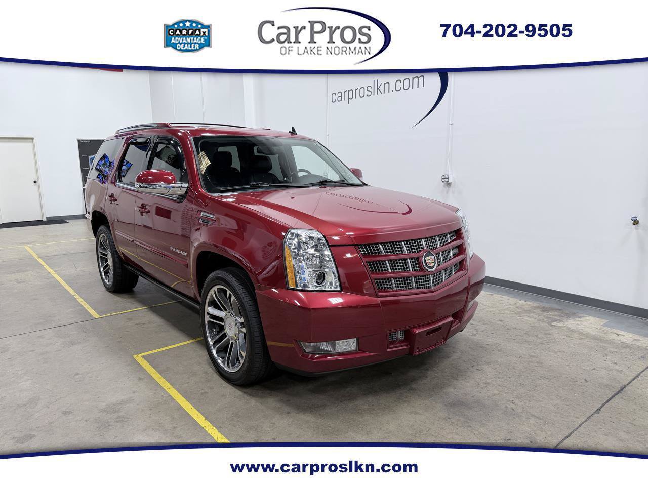 Used 2013 Cadillac Escalade Premium AWD/4WD image 1