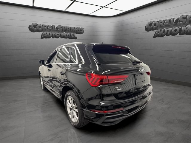 Used 2025 Audi Q3 2.0T Premium AWD/4WD image 3