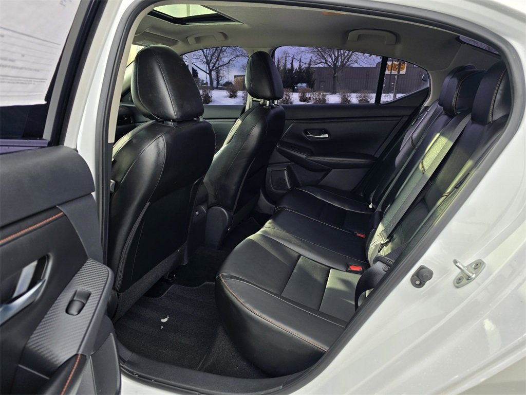 Used 2023 Nissan Sentra SR w/ SR Premium Package image 25