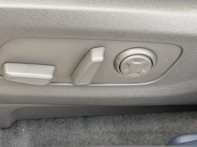 New 2026 Kia Carnival EX FWD image 22