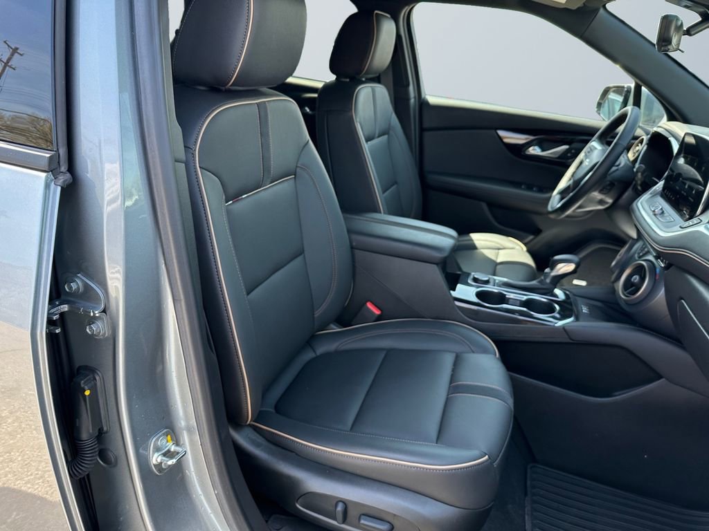 Used 2024 Chevrolet Blazer Premier w/ Driver Confidence II Package image 15