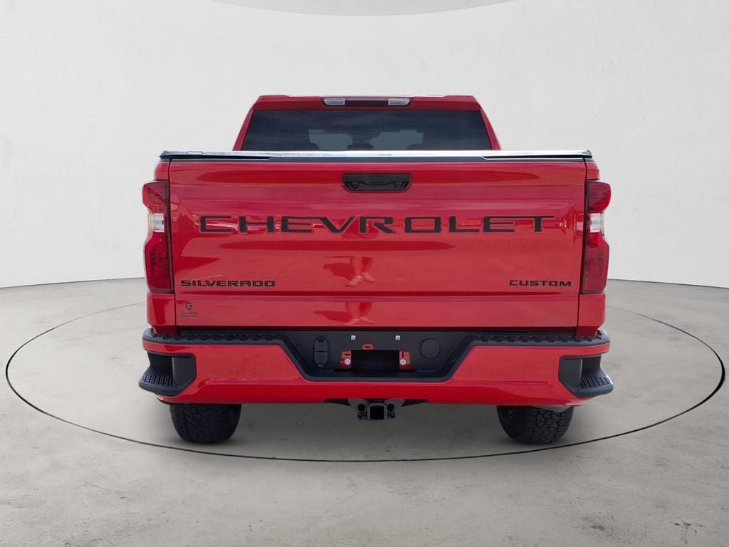 New 2026 Chevrolet Silverado 1500 Custom w/ LPO, Dark Essentials Package AWD/4WD image 6