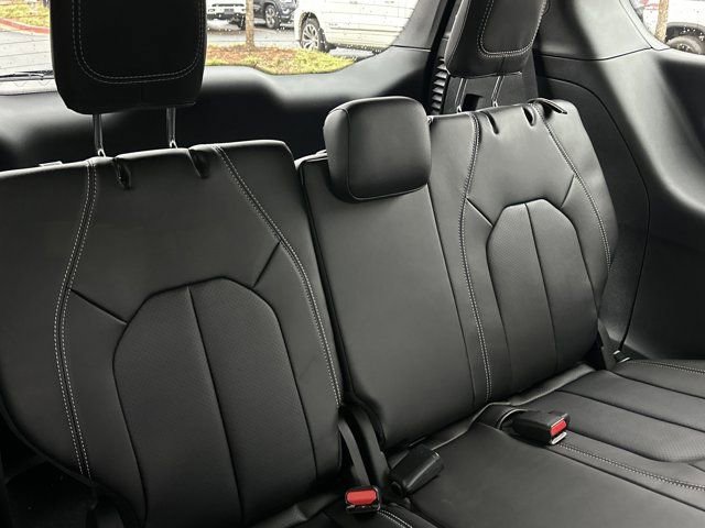 New 2026 Chrysler Pacifica Select image 17