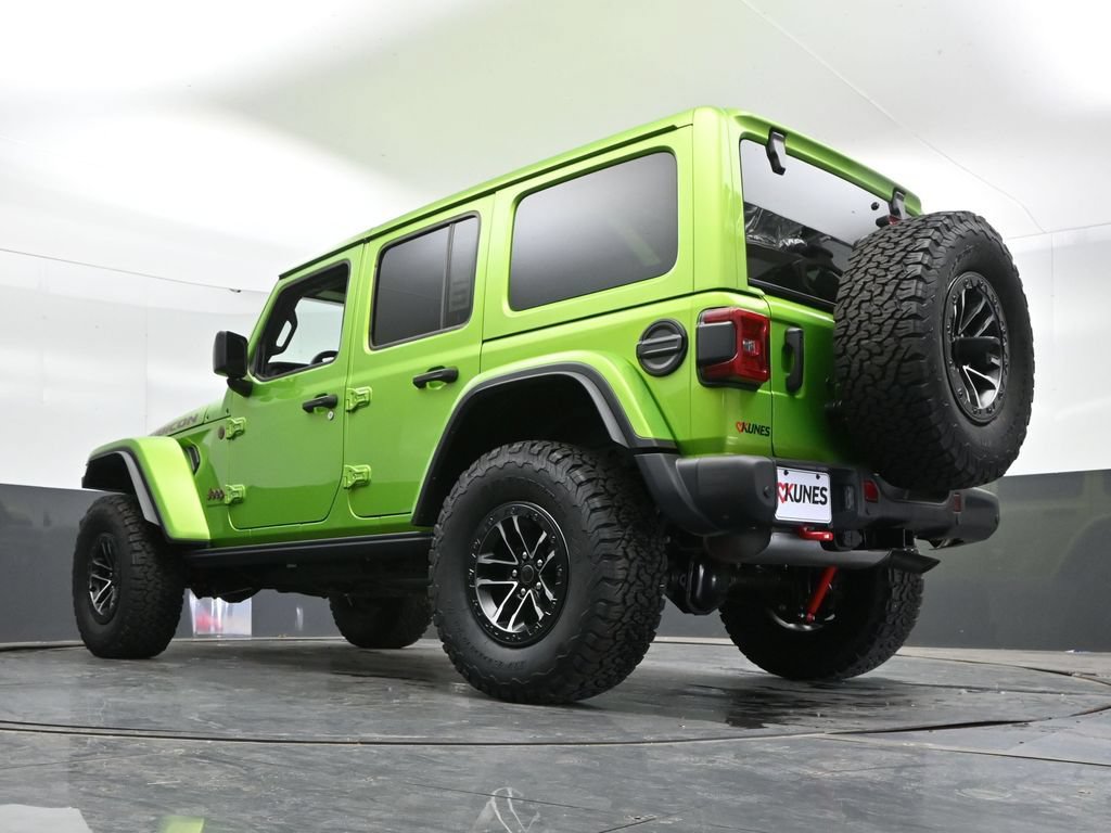 Used 2025 Jeep Wrangler Unlimited Rubicon AWD/4WD image 47