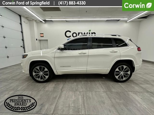 Used 2019 Jeep Cherokee Overland w/ Technology Group image 2