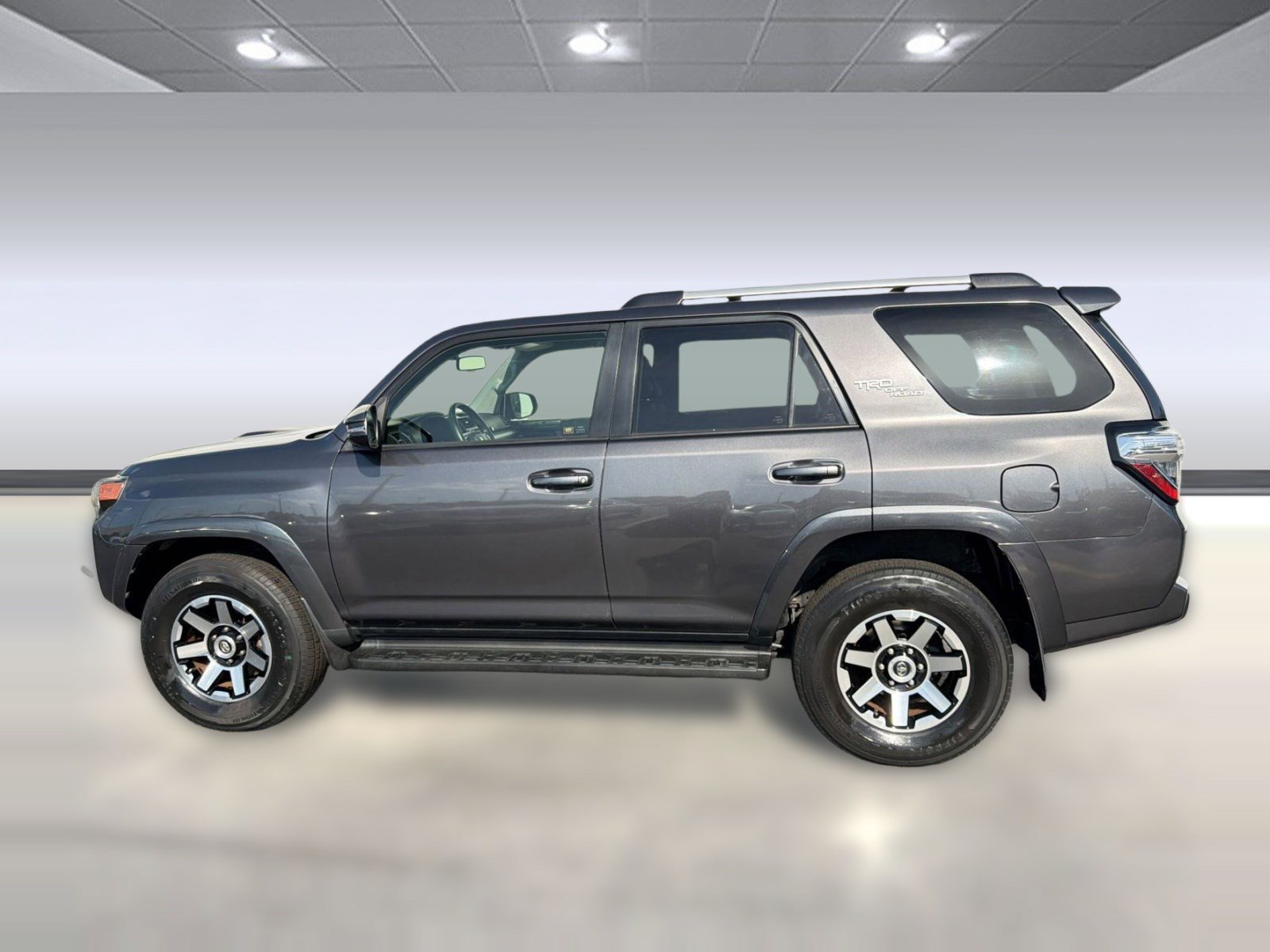 Used 2018 Toyota 4Runner TRD Off-Road Premium image 2