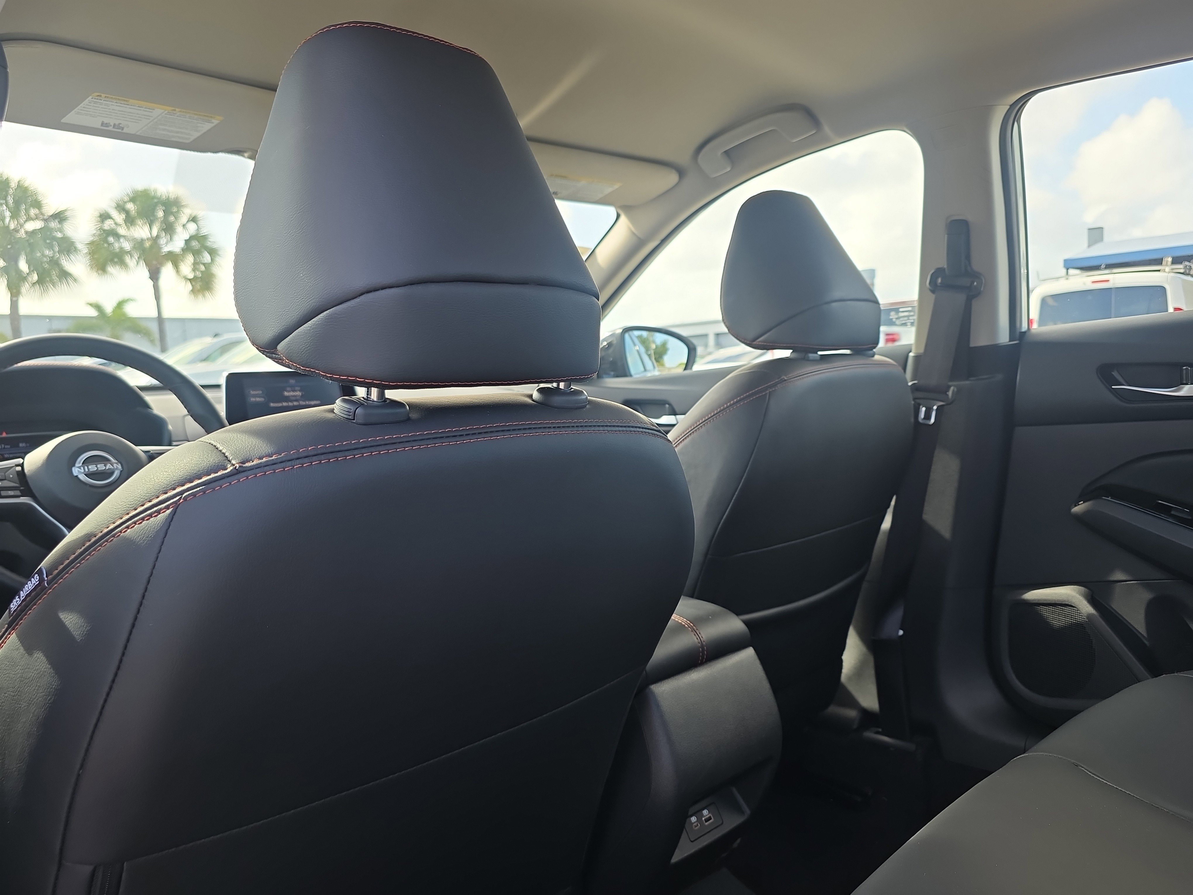 Used 2025 Nissan Altima 2.5 SR AWD/4WD image 18