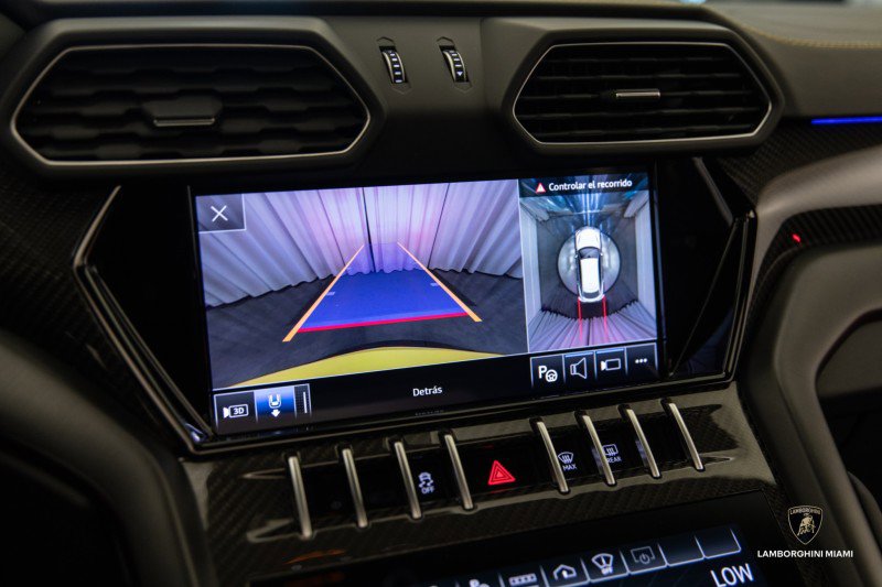 Used 2023 Lamborghini Urus S image 55