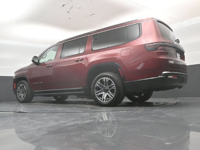 Used 2024 Jeep Wagoneer L Series II w/ Flexible Seating Group RWD image 57