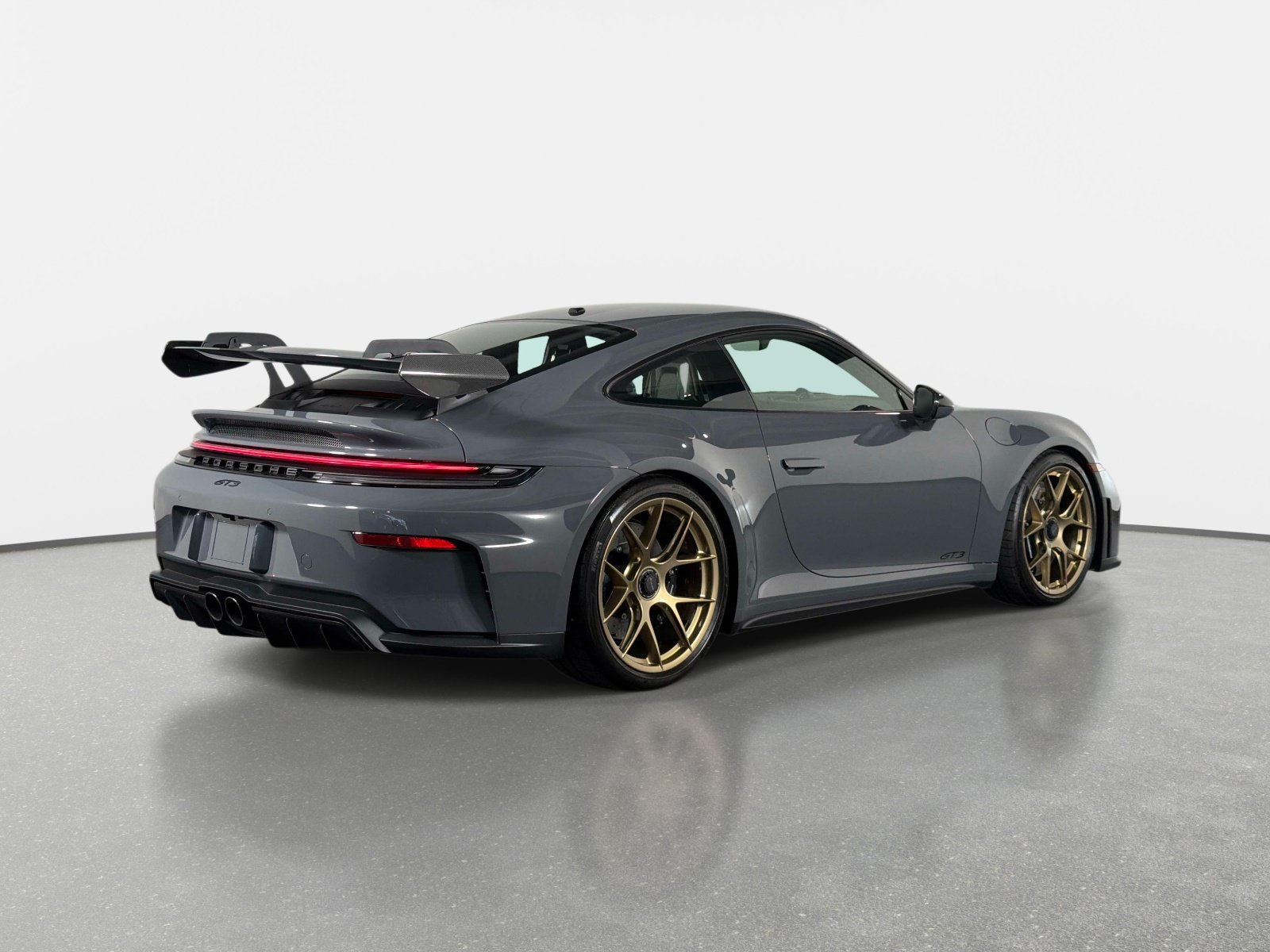 Used 2026 Porsche 911 GT3 w/ Weissach Package RWD image 3