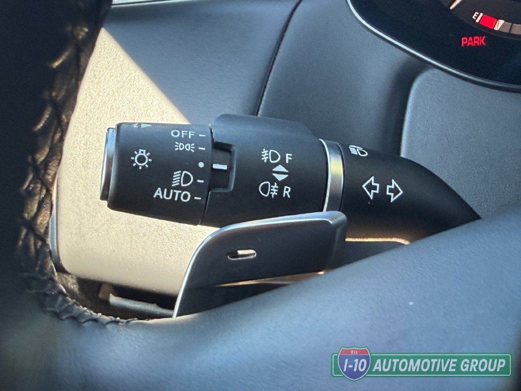 Used 2025 Land Rover Range Rover Sport SE AWD/4WD image 25