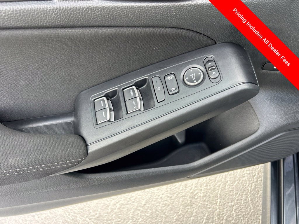 Used 2023 Honda Civic Sport image 5
