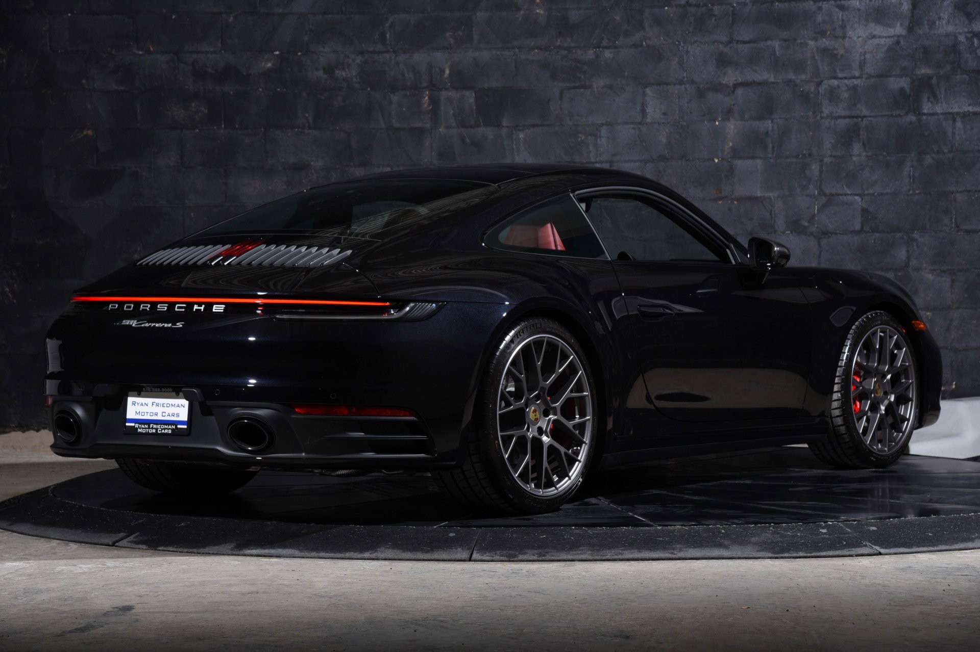 Used 2024 Porsche 911 Carrera S RWD image 3