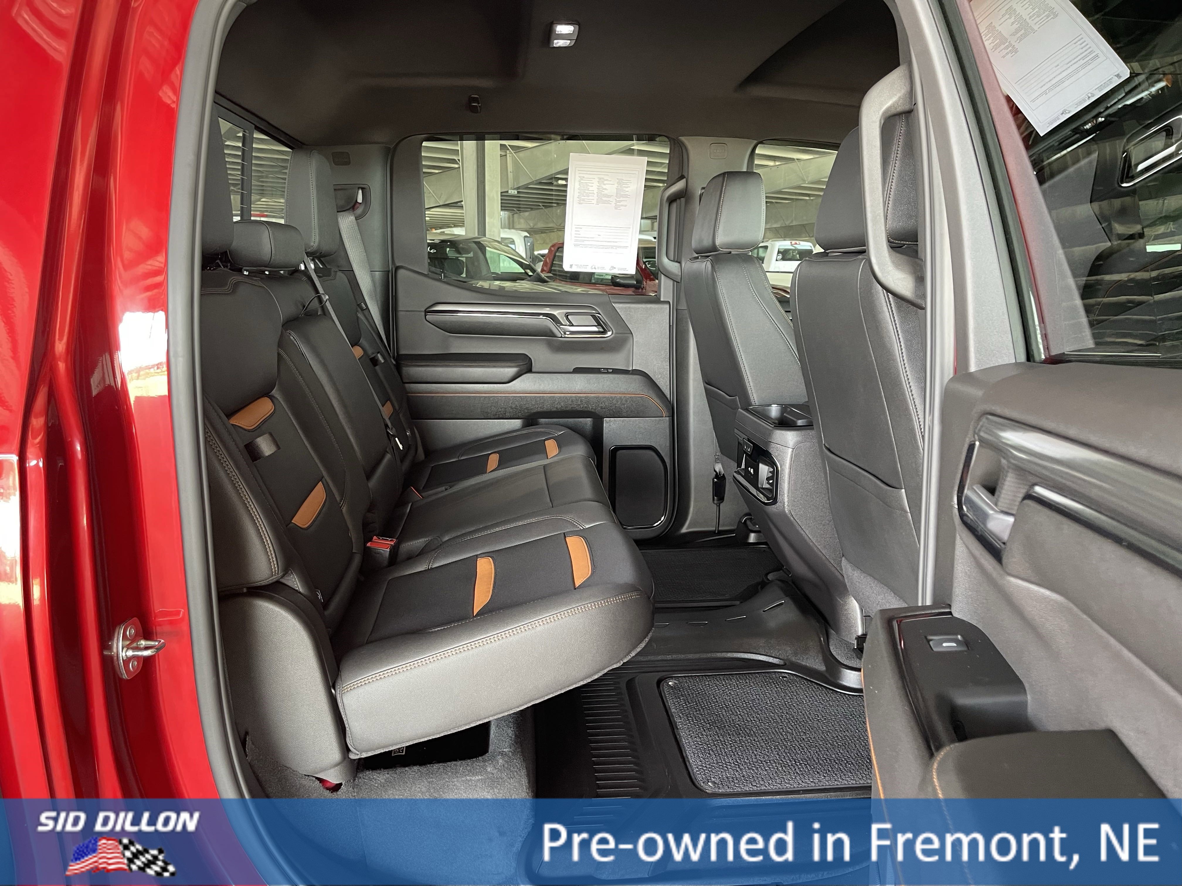 Used 2024 GMC Sierra 1500 AT4 w/ Technology Package image 10